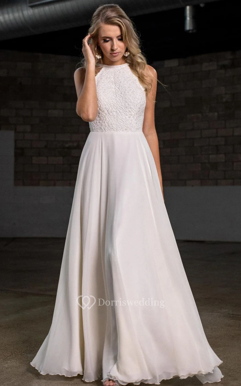 Robe de mariée bohème trapèze dos nu en dentelle et mousseline, longue jusqu'au sol, dos nu, col halter. view 4