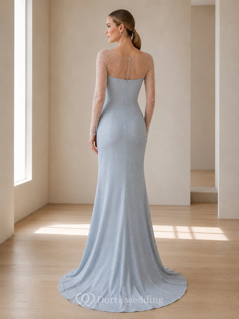 Minimalistisches grau-blaues, langes Brautkleid aus Satin mit U-Boot-Ausschnitt und Illusionsärmeln aus Kristall. view 2