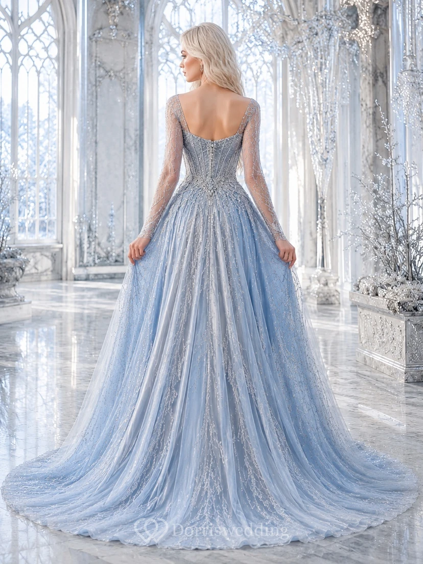 Robe de bal bleu ciel en tulle perlé, décolleté cœur et traîne chapelle, robe de soirée de luxe view 2