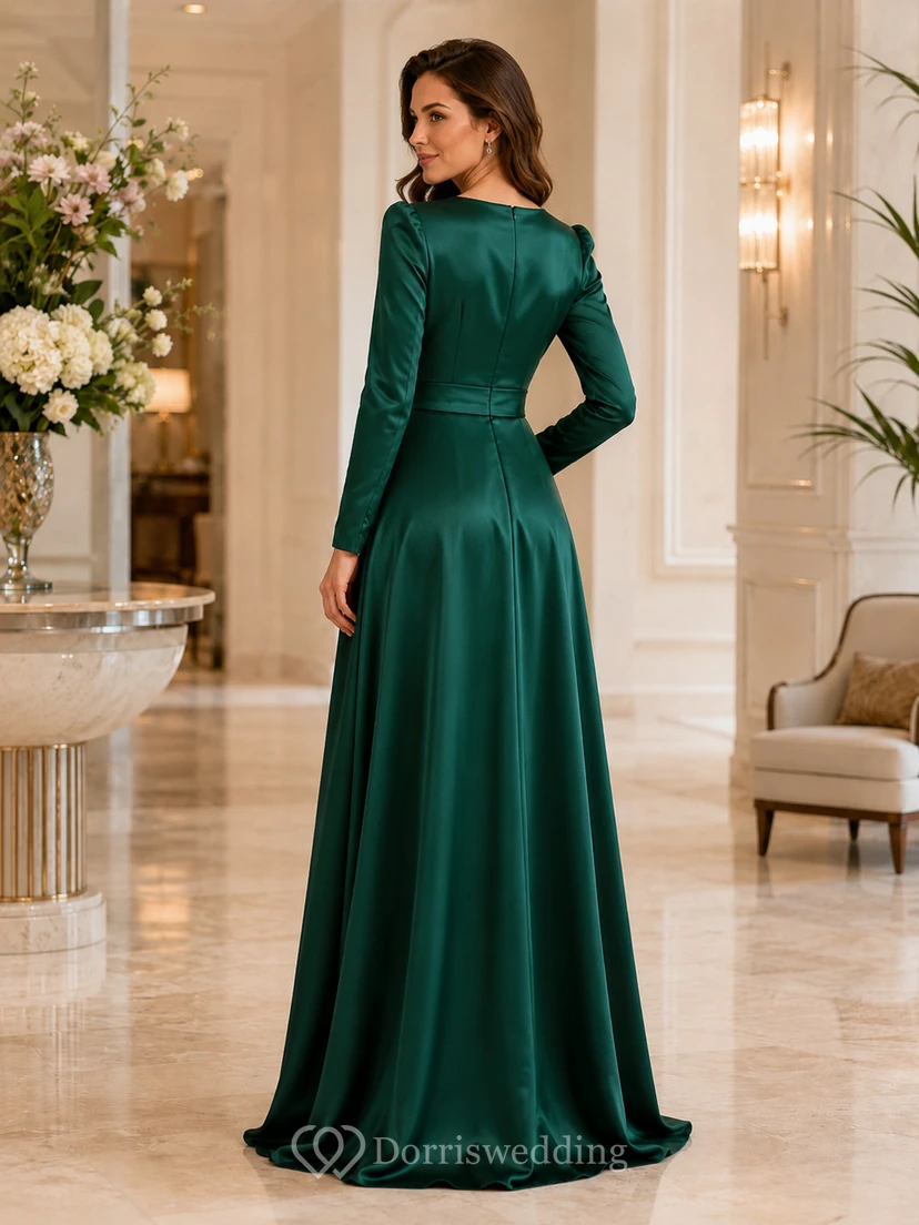 Dunkelgrünes, formelles Abendkleid aus Satin mit V-Ausschnitt, langen Ärmeln und Falten view 2