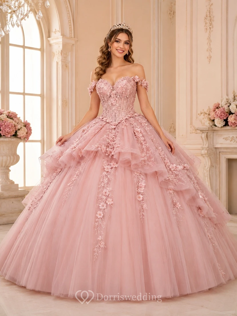 Vestido de quinceañera largo hasta el suelo, estilo princesa, de tul con hombros descubiertos y estampado floral.