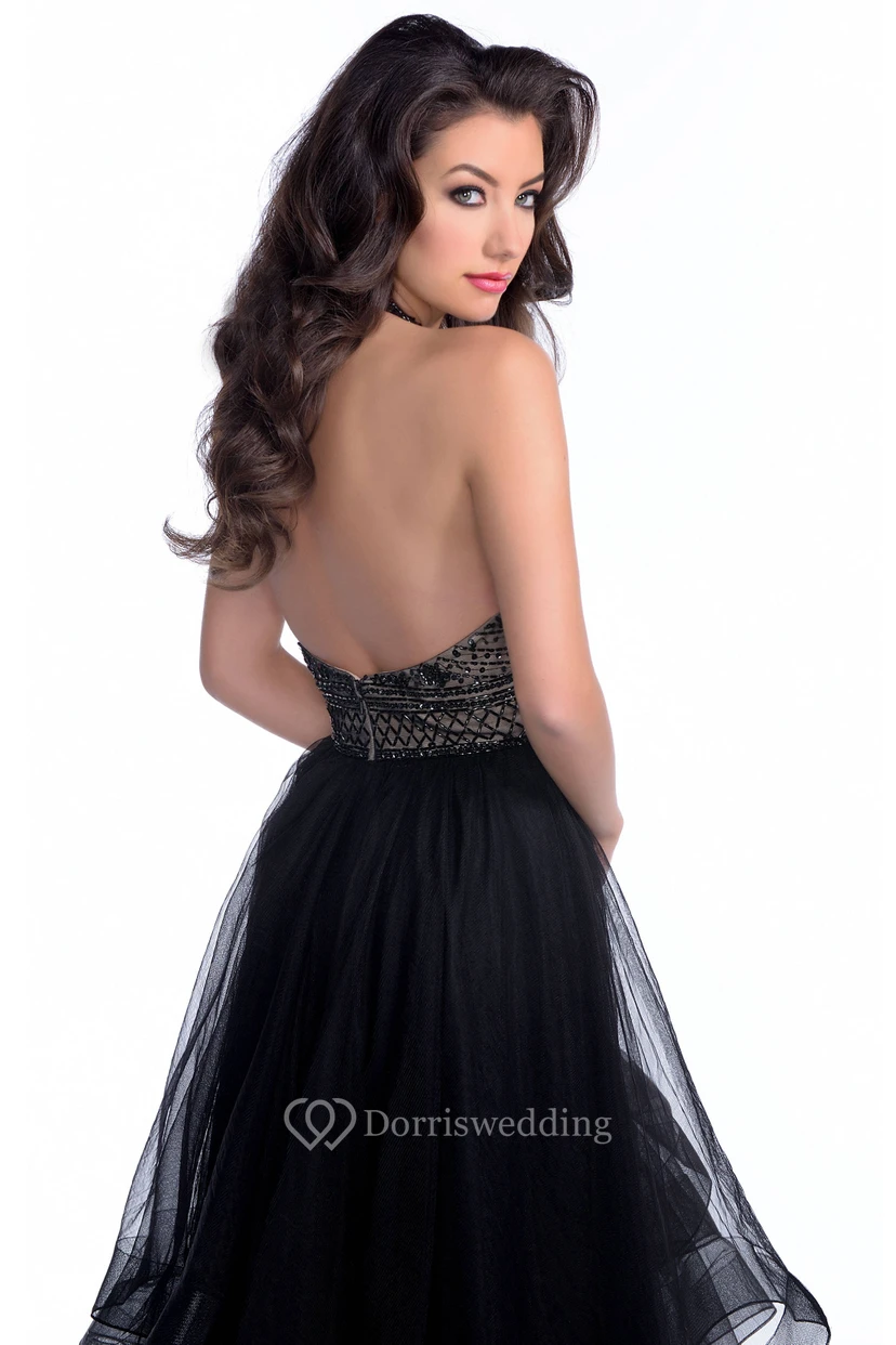 Ärmelloses, mehrlagiges Tüll-Abendkleid mit Strasssteinen und offenem Rücken view 2