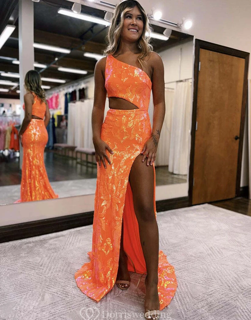 Robe de bal asymétrique fendue sur le devant, à une épaule