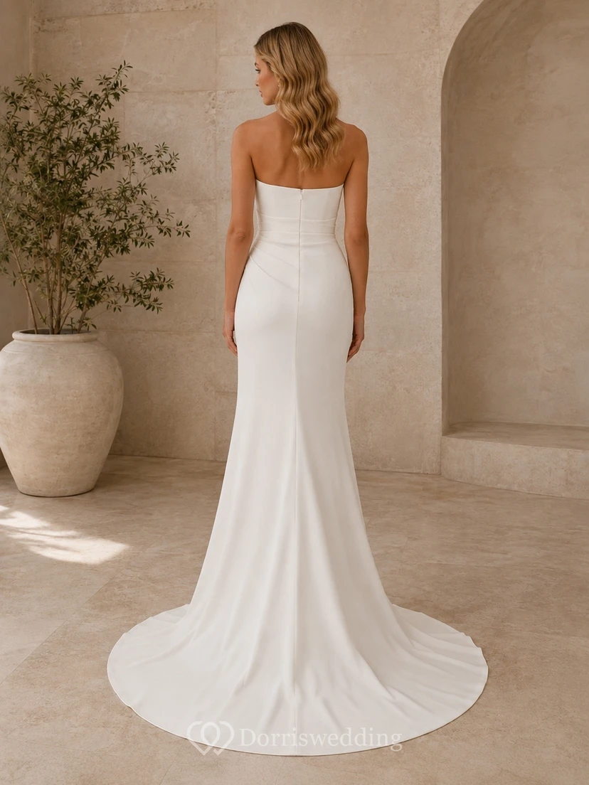 Schlichtes, bodenlanges, ärmelloses Brautkleid für formelle Anlässe, trägerlos view 2