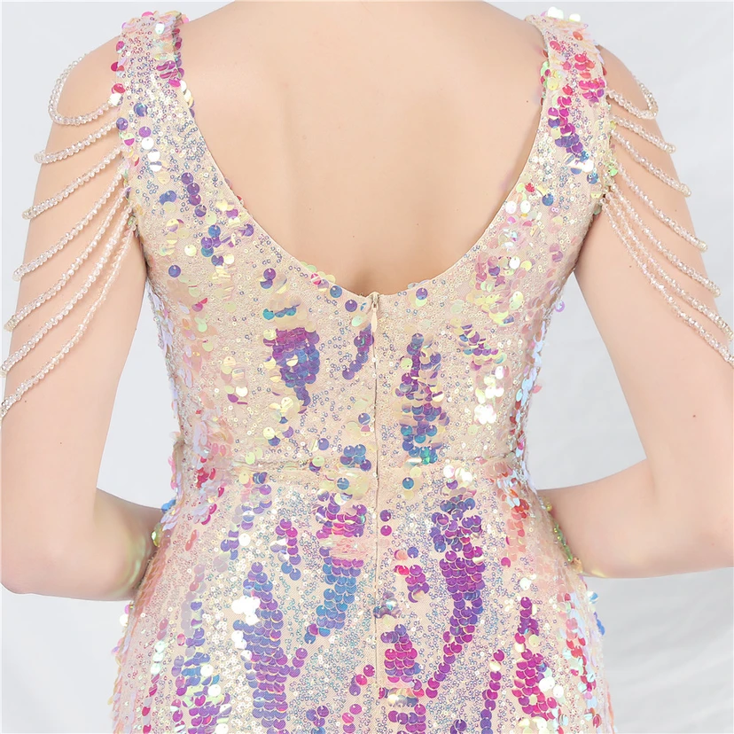Vestido de noche largo con lentejuelas y abalorios view 61