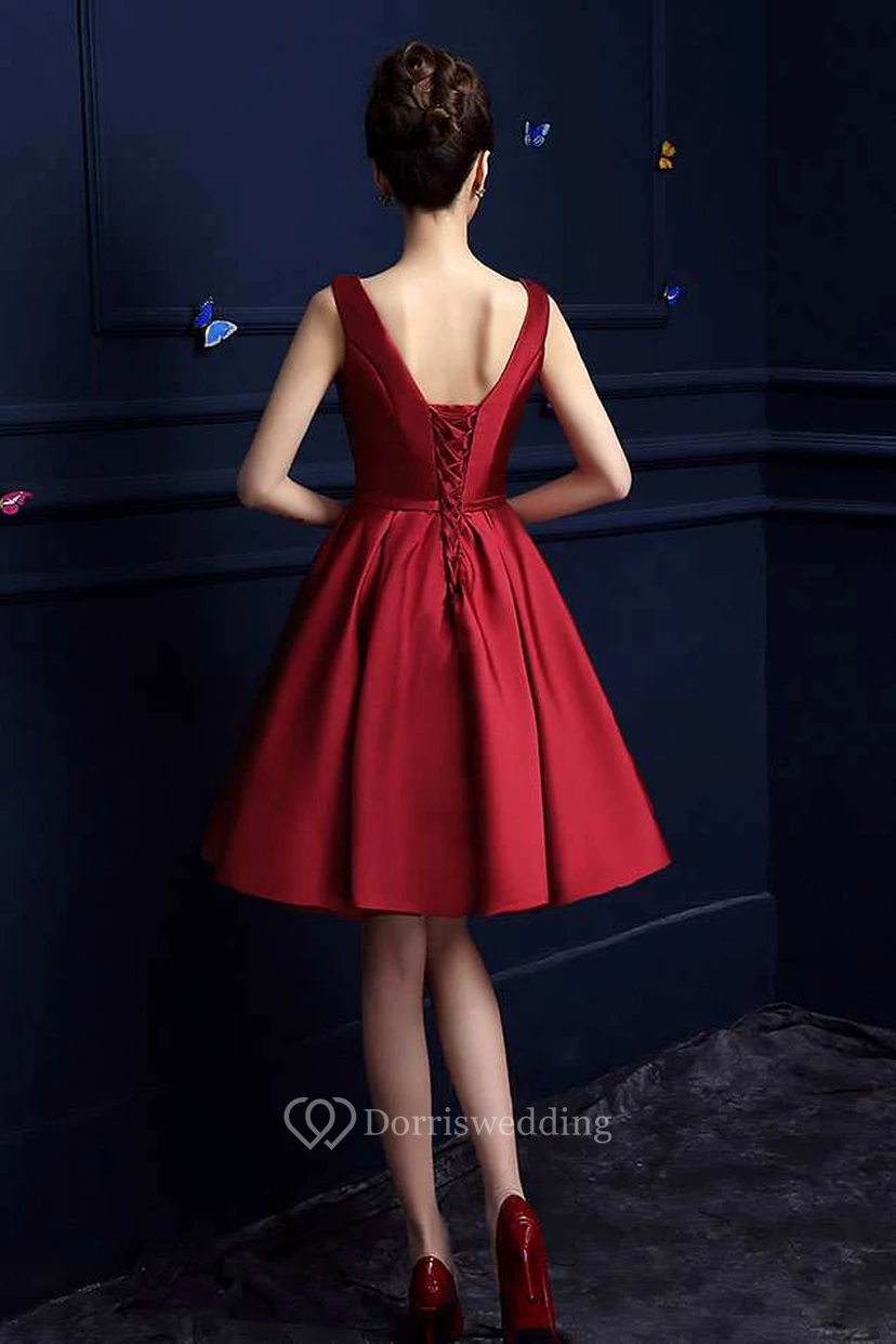 Sleeveless Bateau Neck Pleated Knee Length Satin Dress view 5
