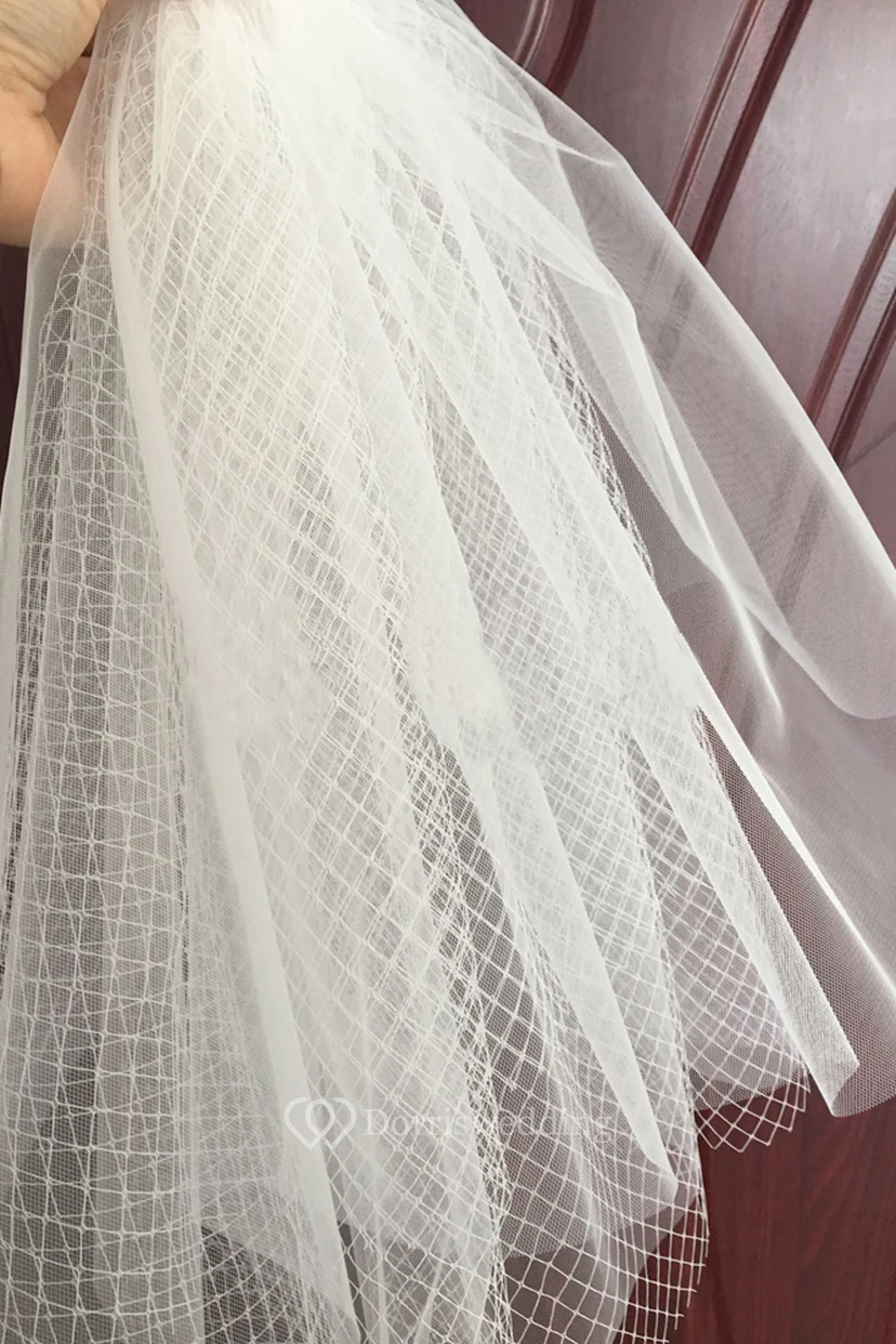 Simple Style Multi-Layer Tulle Mesh Wedding Veil view 2