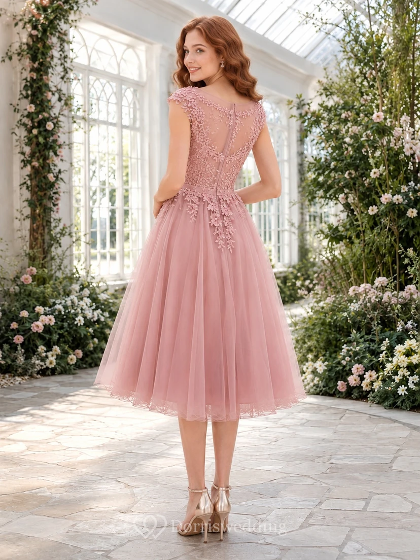 Kleid in Altrosa mit Spitze, Tüll, Falten, One-Shoulder-Ausschnitt, A-Linie und Teelänge view 2