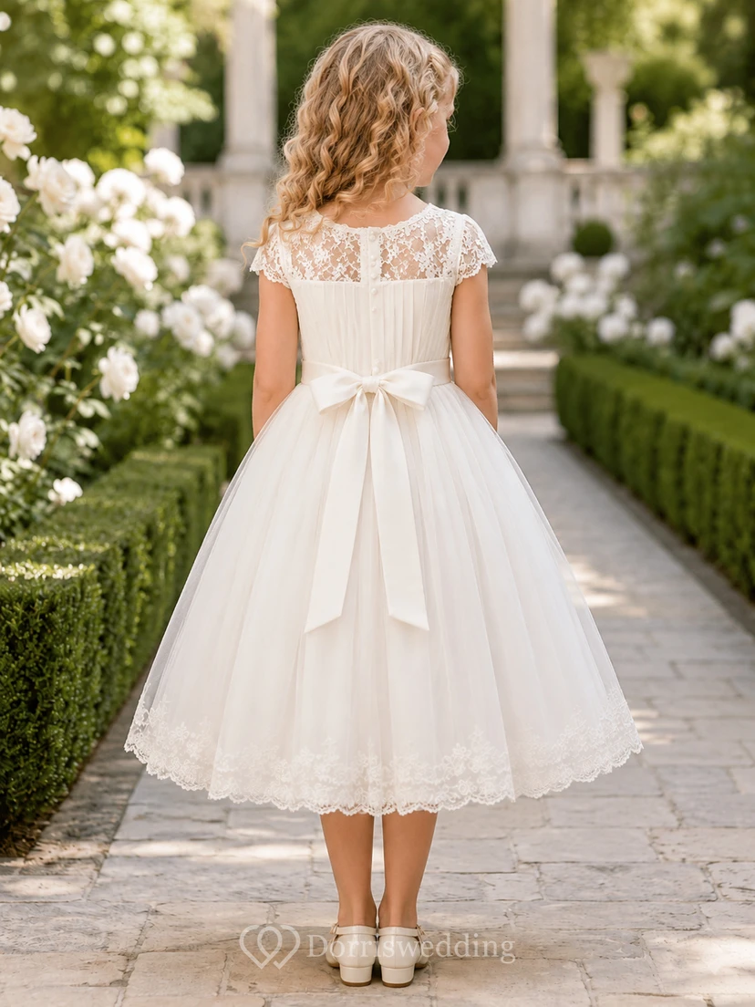Vestido de niña de flores de corte A con mangas cortas, corpiño de encaje, dobladillo festoneado, falda de tul, estilo clásico de herencia. view 2