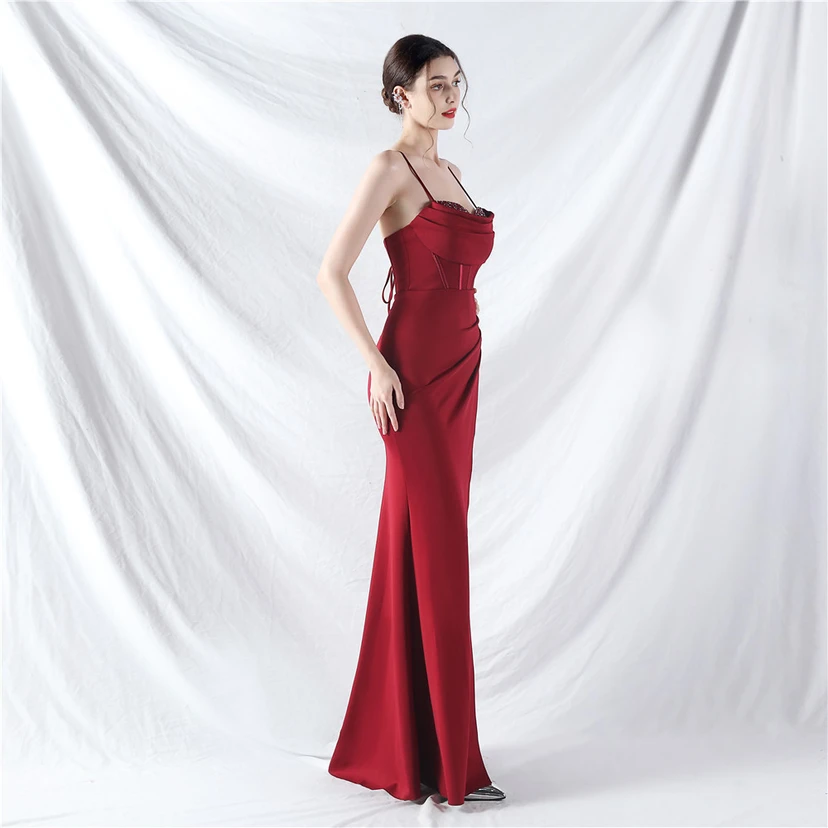 Robe de soirée haut de gamme Palace Fishbone Vest, bustier orné de perles et bretelles. view 13