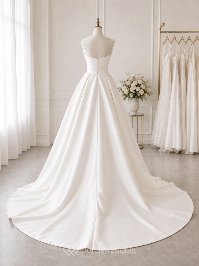 Elegantes Brautkleid aus Satin mit herzförmigem Ausschnitt, gekreuzten Trägern und Empire-Ausschnitt sowie vorderem Schlitz view 8