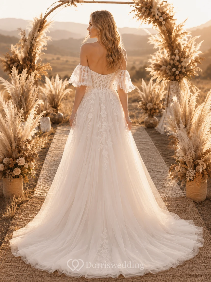 Schulterfreies Brautkleid aus Spitze, Tüll und Pampas-Stoff in A-Linie view 2