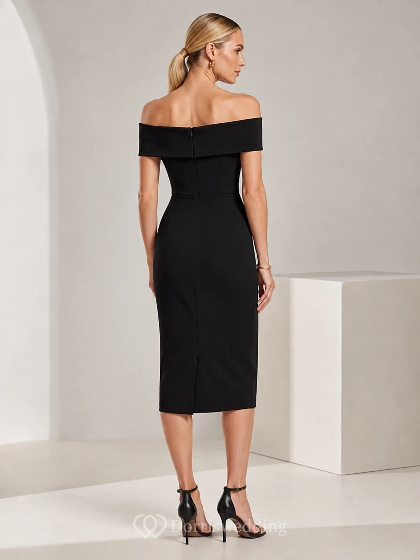Vestido negro de satén con hombros descubiertos y manga corta, largo hasta la rodilla. view 2