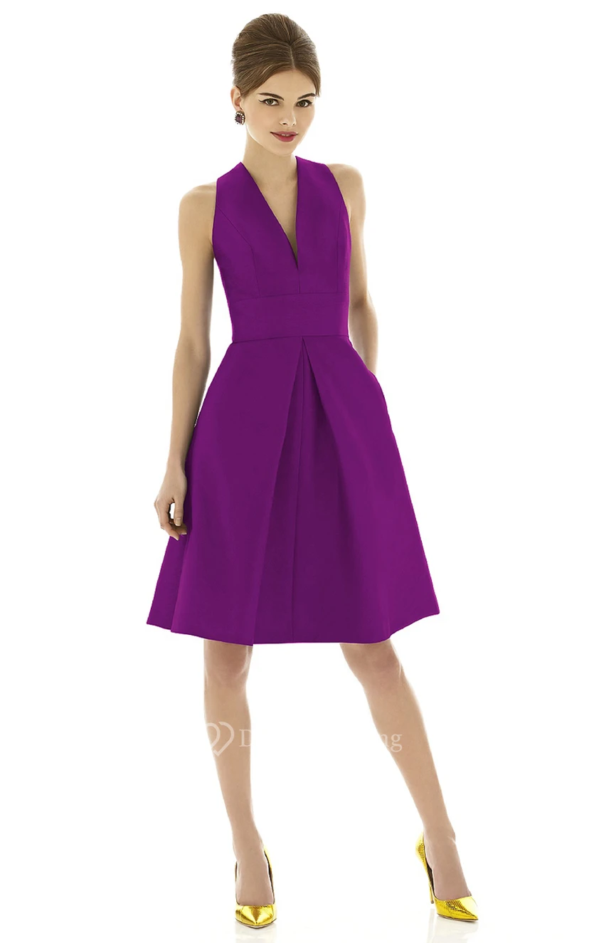 A-Line Sleeveless Dress With Notched Neckline view 3