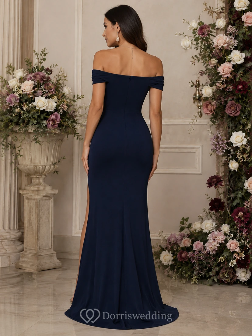 Vestido de noche estilo sirena con escote Bardot, sin mangas y fruncido frontal, largo hasta el suelo. view 2