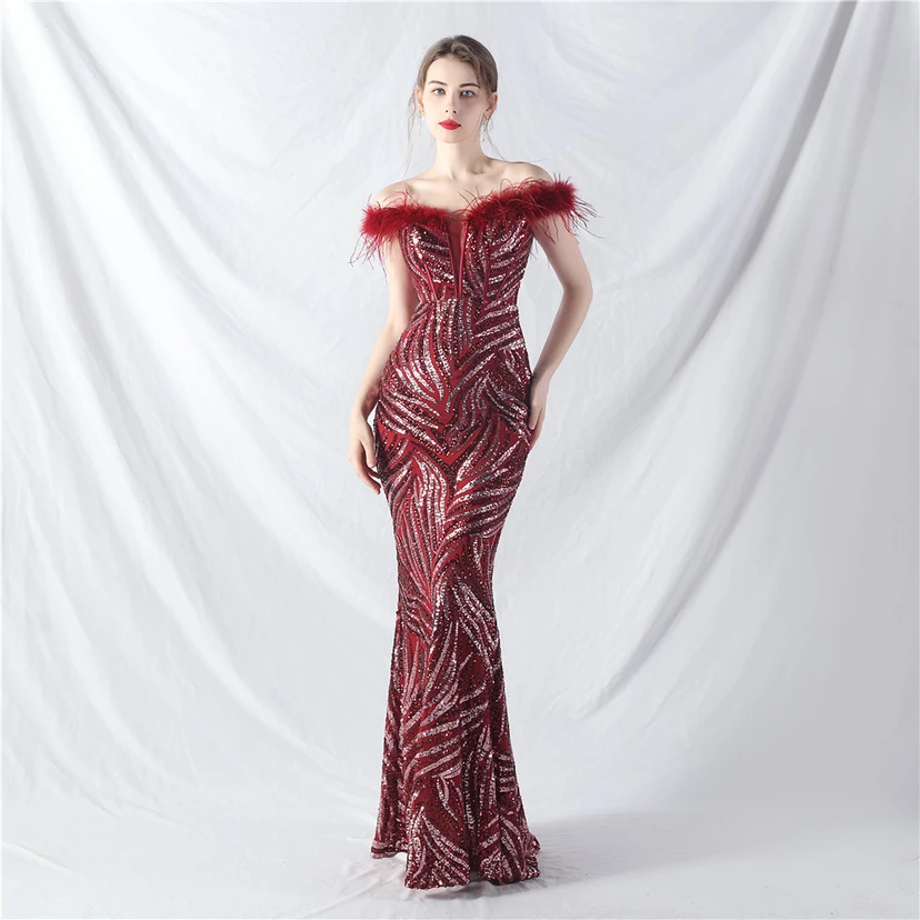 Robe de soirée haut de gamme à sequins, ornée d'un gilet à taille en arêtes de poisson et de plumes d'autruche. view 30