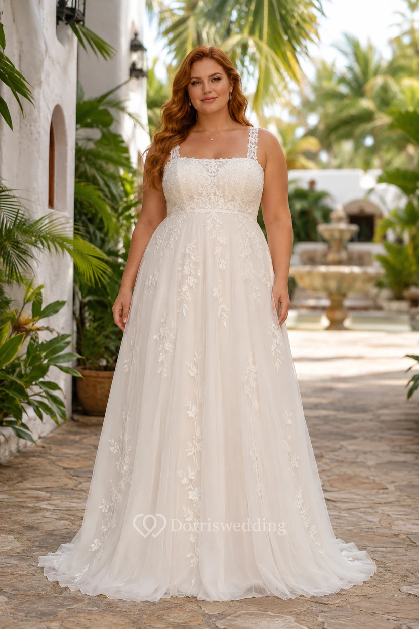Robe de mariée grande taille en dentelle, coupe trapèze, col carré et larges bretelles