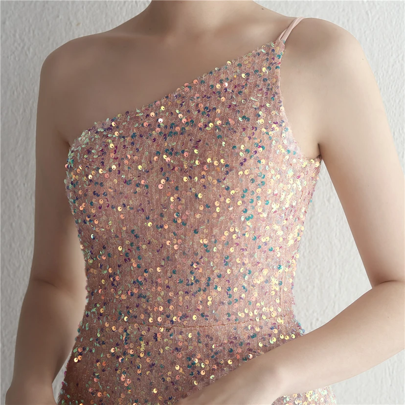 Handgefertigter Paillettenrock mit One-Shoulder-Schnitt, elegant für festliche Anlässe und Galas, mit Schlitz und Meerjungfrauenschnitt. view 61