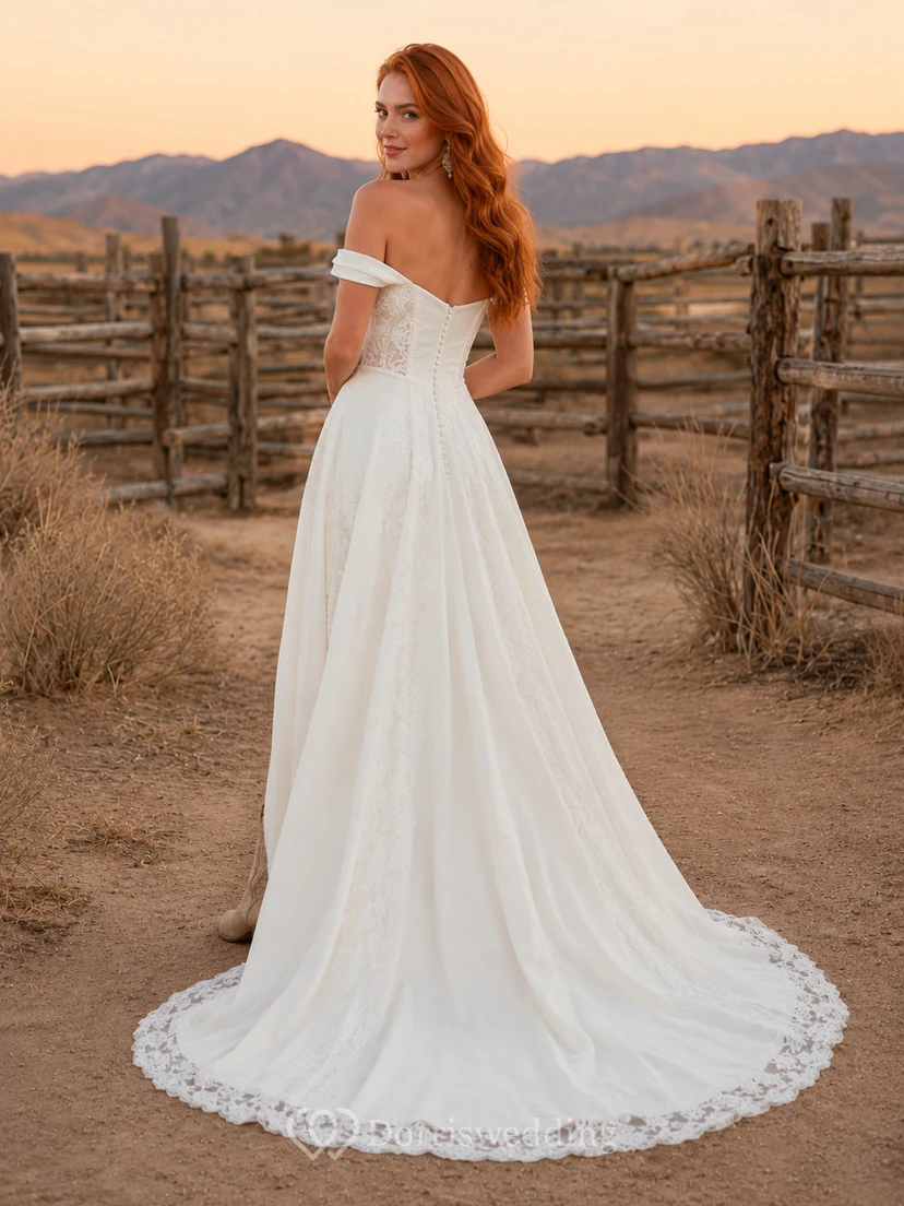 Robe de mariée de maternité à col carré et manches longues en dentelle, style vintage view 2