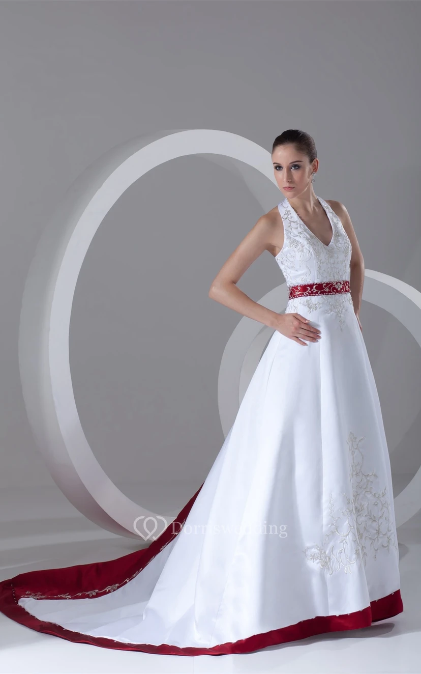 Stunning Halter Sleeveless a Line Satin Wedding Dresses view 5