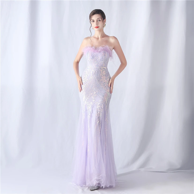 Vestido de noche de malla con lentejuelas y top palabra de honor con estampado de plumas de avestruz y flores para bodas y reuniones. view 37