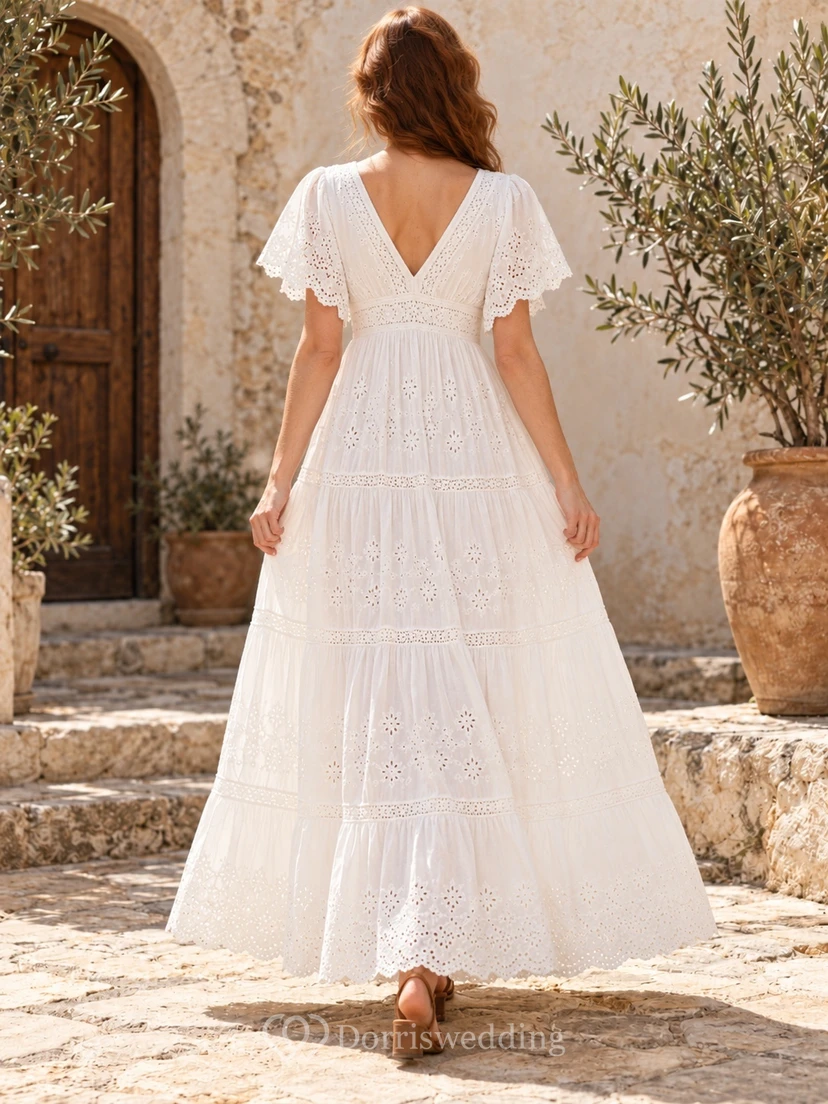 Robe d'invitée de jardin vintage en dentelle ajourée, col V et manches papillon, longueur cheville view 2