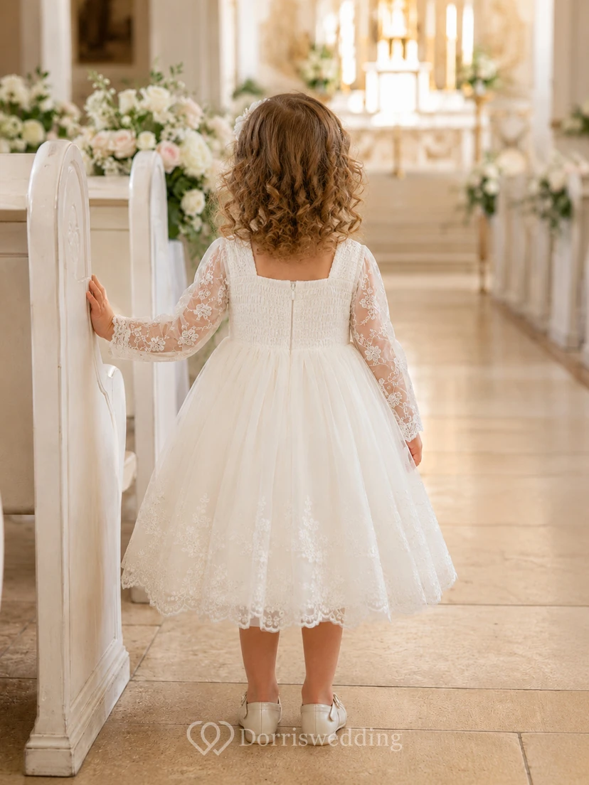 Taufkleid mit eckigem Ausschnitt, A-Linie, Tüllspitze, lange Ärmel, schlichter Stil view 2