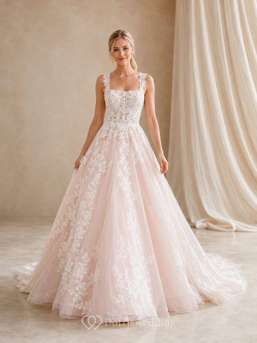 Romantisches Brautkleid in zartem Rosa mit eckigem Ausschnitt, ärmellos, aus Spitze und Schleppe