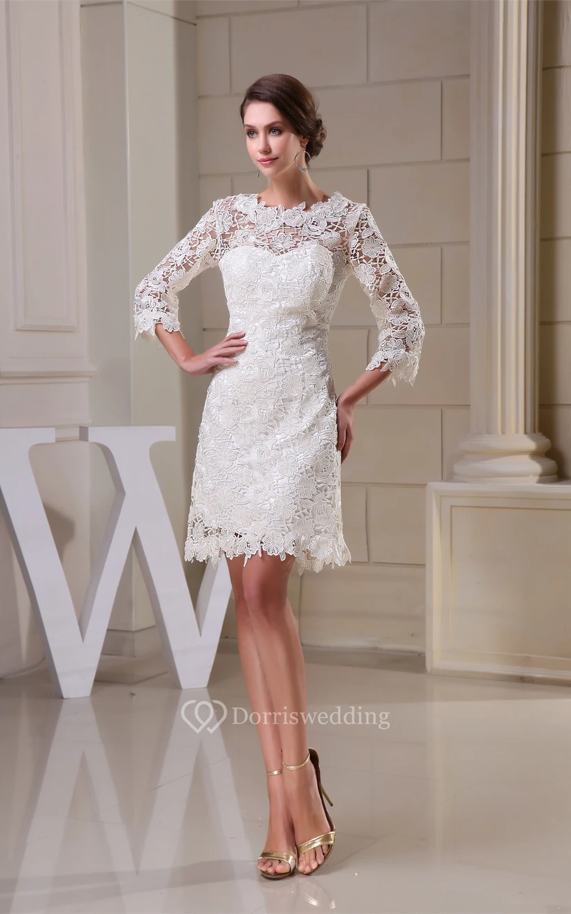 Raffiniertes, kurzes A-Linien-Kleid mit halben Ärmeln und Applikationen