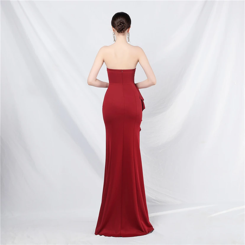 Brautjungfern-Empfangsdinner: Schulterfreies, trägerloses, langes Abendkleid view 42