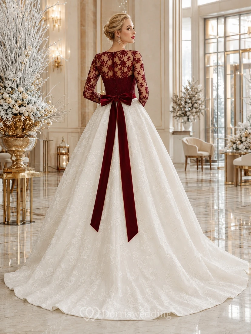 Burgunderrotes Brautballkleid mit Schleife, hohem Kragen, langen Ärmeln und Schleppe – ein luxuriöses, romantisches Kleid view 2