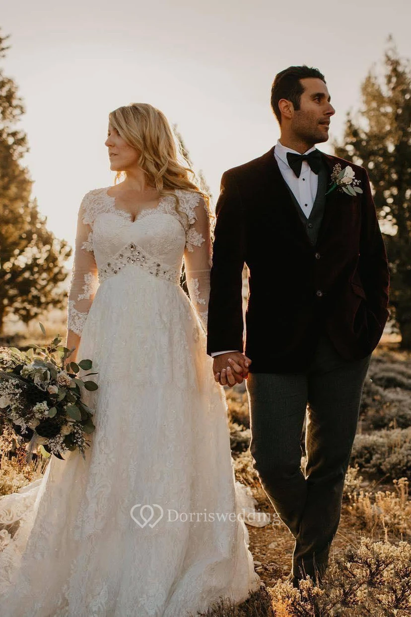 Robe de mariée bohème d'hiver grande taille en dentelle | Robe de mariée champêtre pour femmes rondes view 5