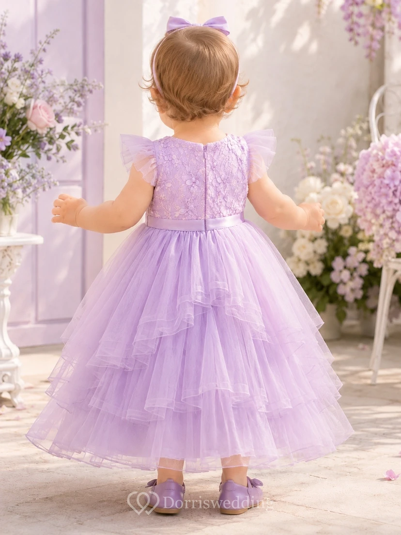 Vestido de bautizo de bebé de corte A, largo midi, con mangas cortas y tul color lavanda. view 2