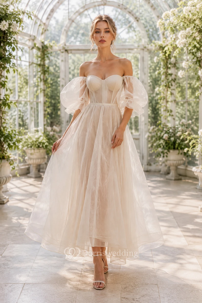 Robe de bal ivoire en tulle, coupe trapèze, épaules dénudées, manches courtes, longueur thé