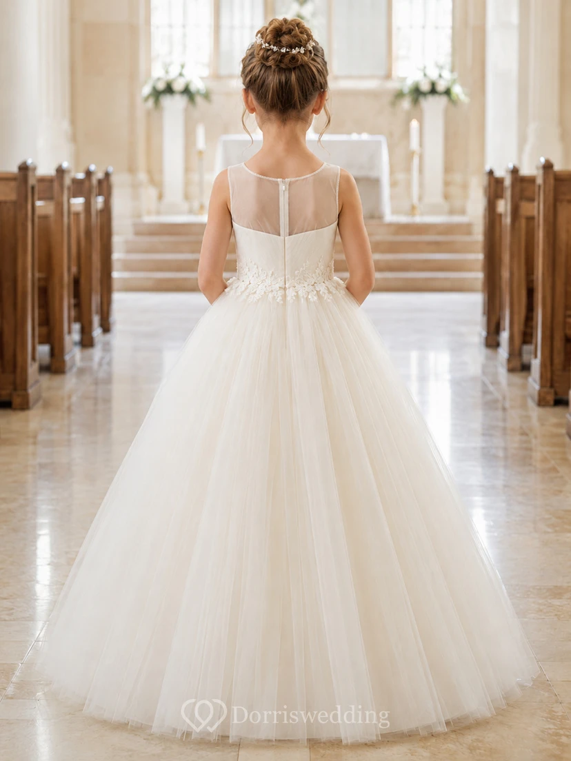 Klassisches A-Linien-Kleid aus Tüll mit Schleife für Blumenmädchen, kurzen Ärmeln, Rundhalsausschnitt, wadenlangem Rock und Schleifendetail. view 2