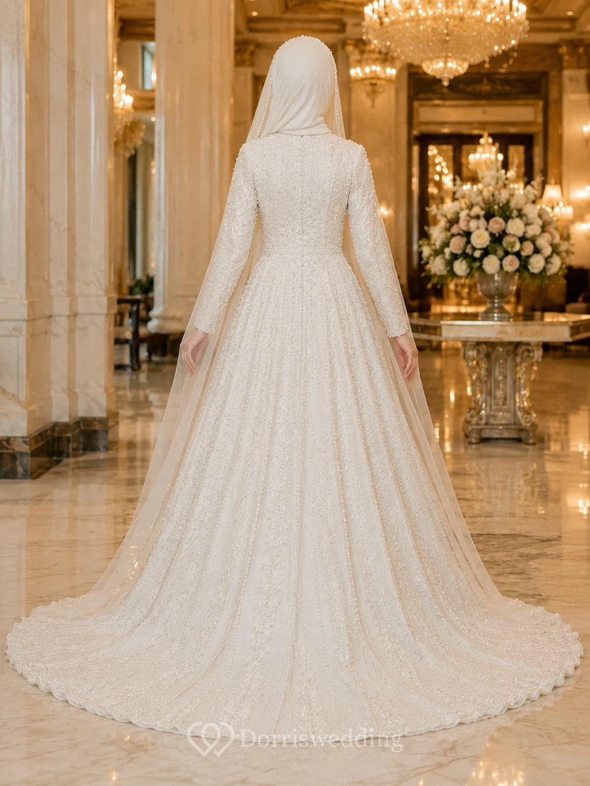 Lujoso vestido de novia musulmán de corte A con encaje y perlas, cola capilla. view 2