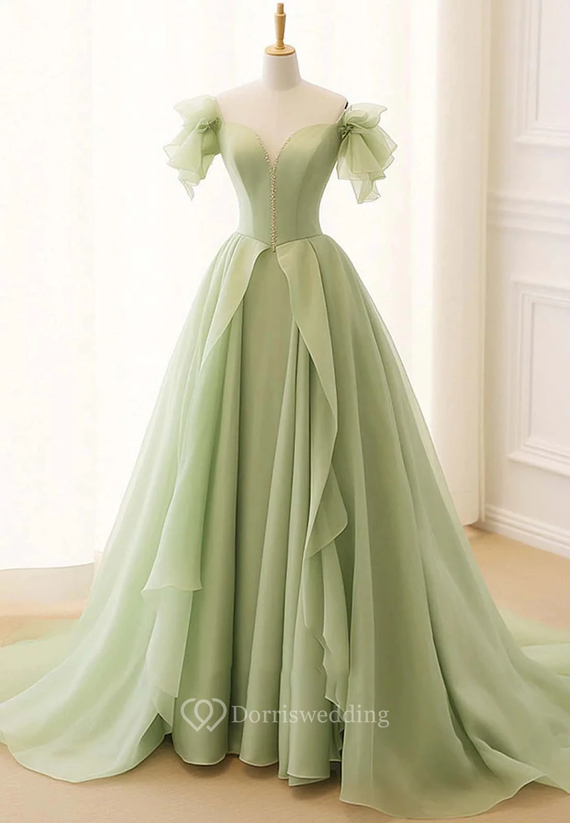 Robe de soirée vert clair à épaules dénudées et nœud view 3