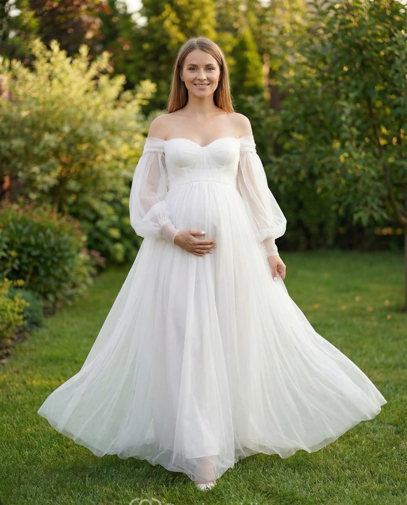 Robe de mariée de maternité en tulle à épaules dénudées et manches bouffantes, avec bustier en forme de cœur