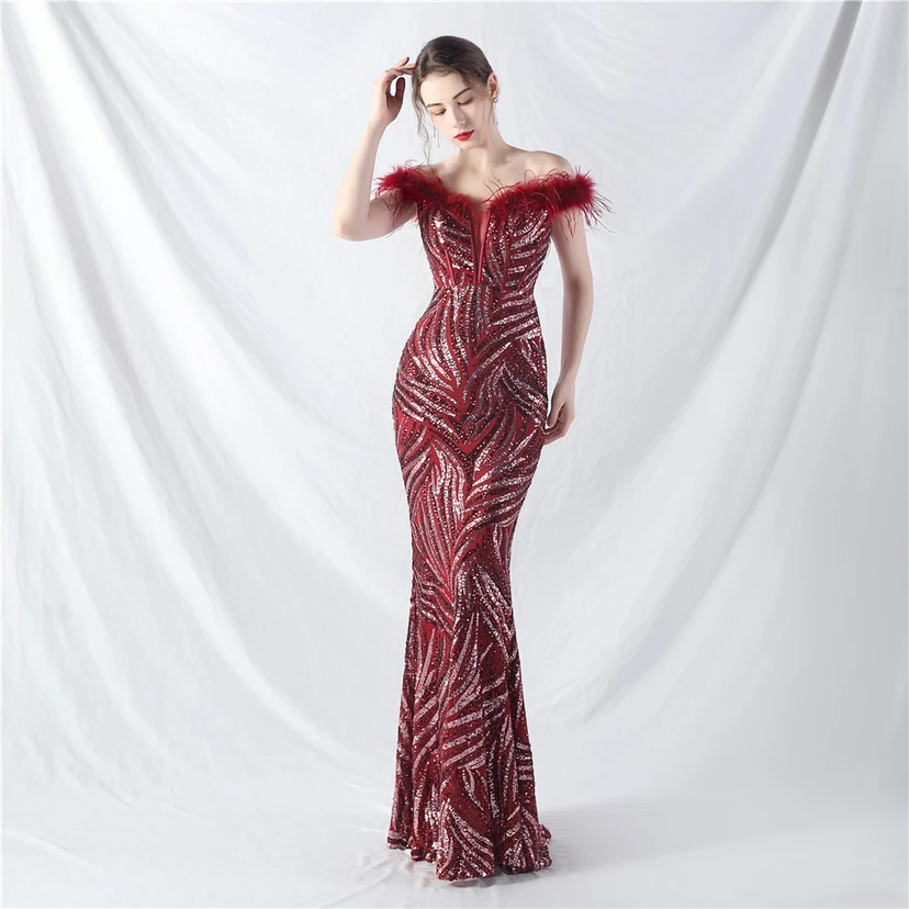 Robe de soirée haut de gamme à sequins, ornée d'un gilet à taille en arêtes de poisson et de plumes d'autruche. view 31
