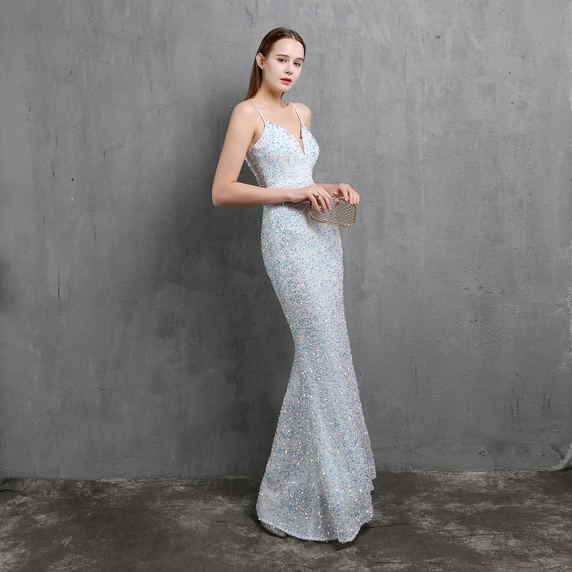 Vestido de fiesta de noche elegante y ajustado con lentejuelas coloridas de Heavy Craft para celebridades. view 34