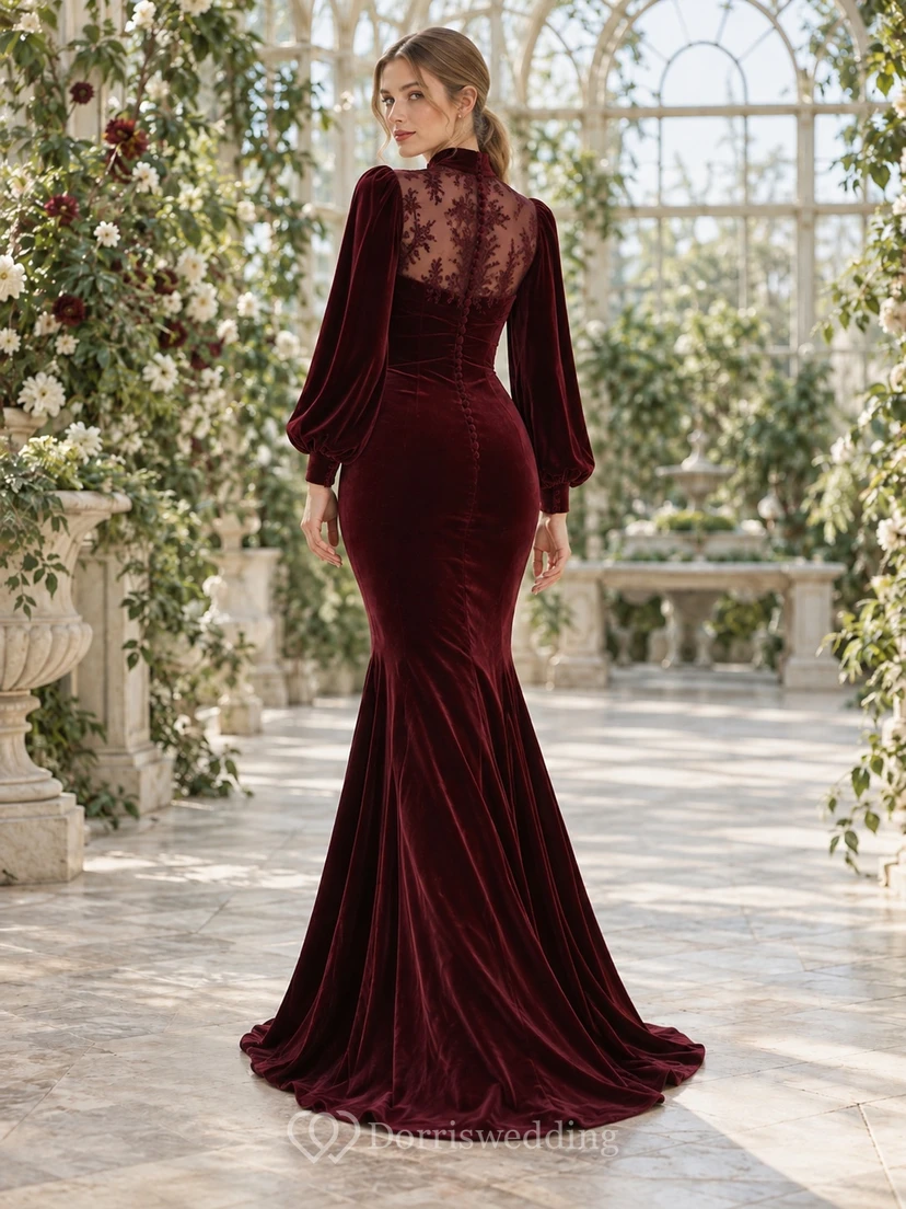 Vestido de dama de honor ajustado de terciopelo burdeos gótico con encaje y manga larga estilo sirena y cuello alto view 2