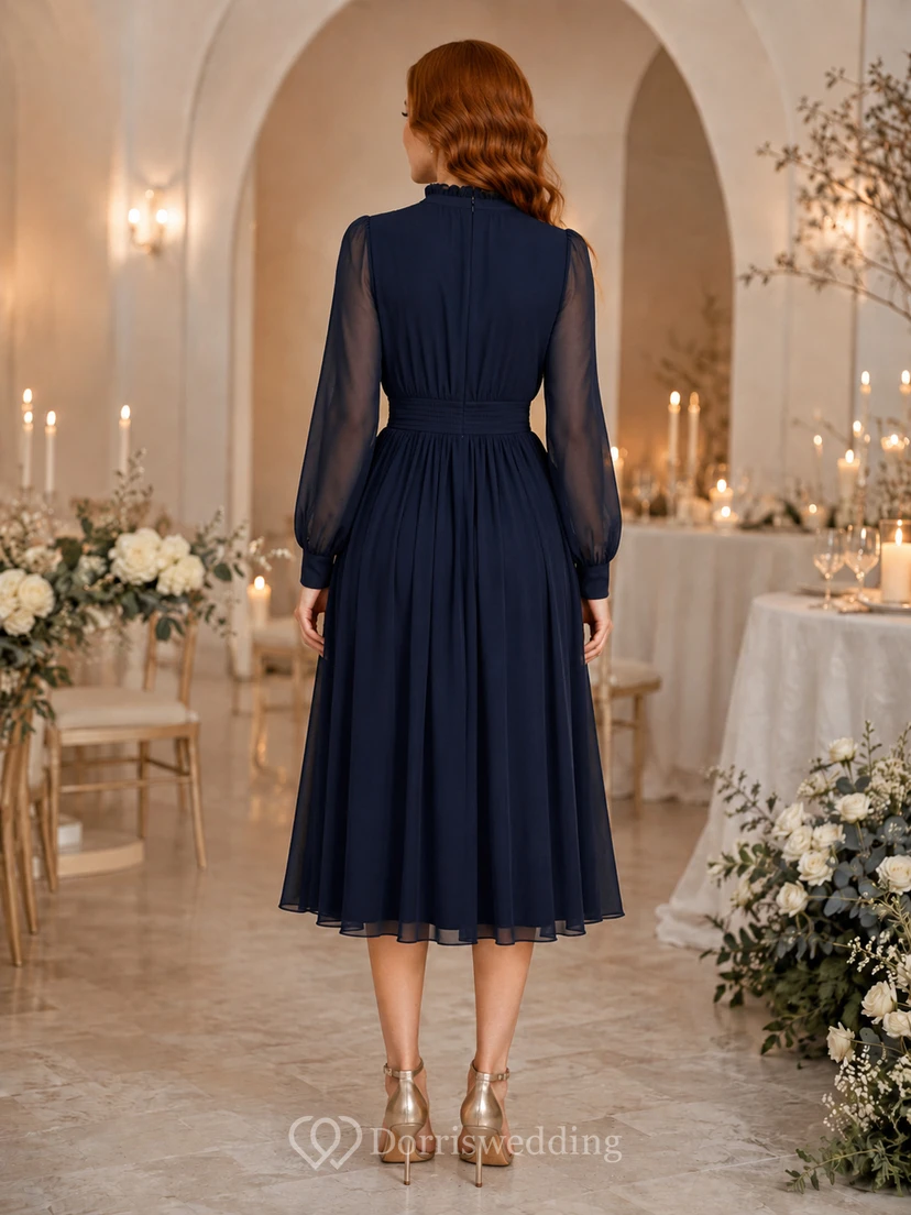 Marineblaues Chiffonkleid mit hohem Kragen, transparenten Ärmeln und Teelänge view 2