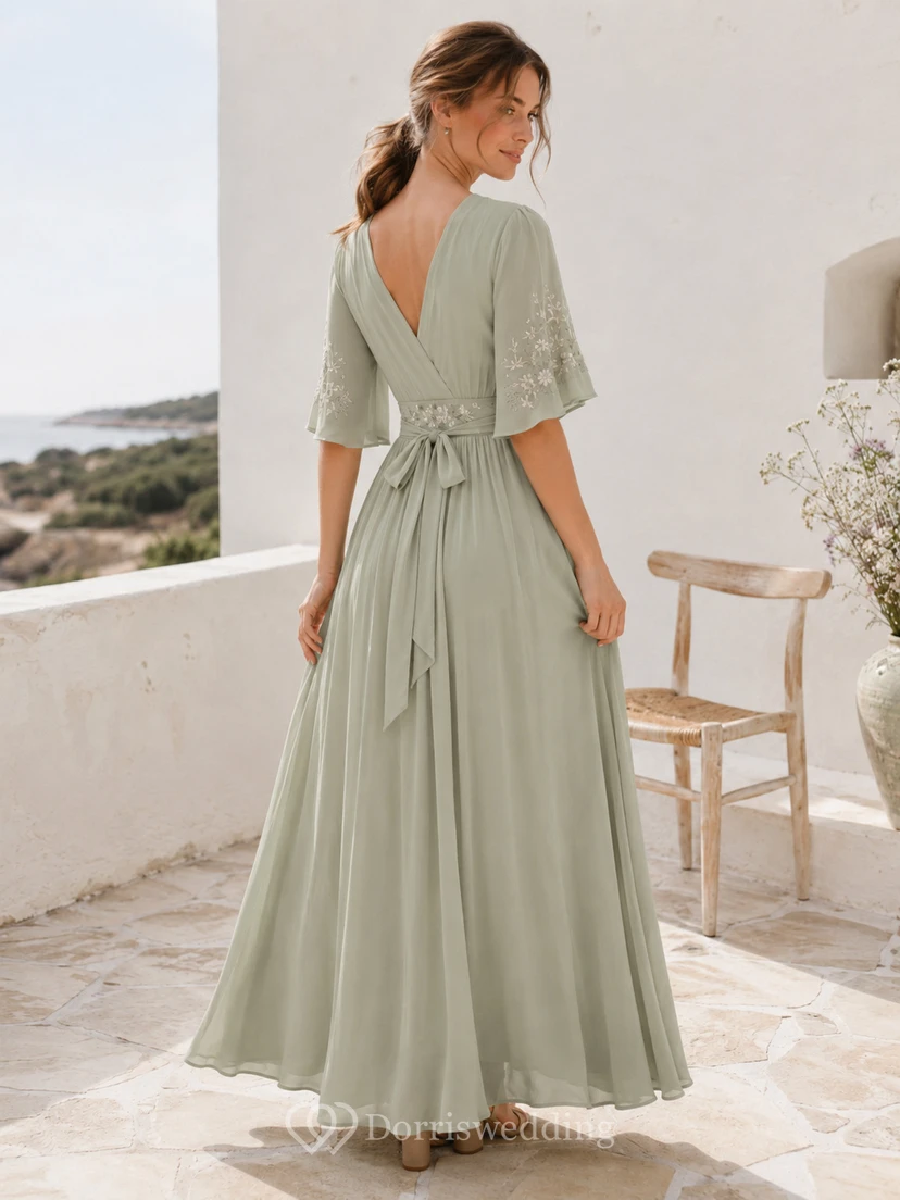 Vestido de invitada largo hasta el suelo, de corte A, con escote en V, manga corta, falda acampanada, encaje, fajín/cinta, espalda baja y cuello en V, color celadón. view 2