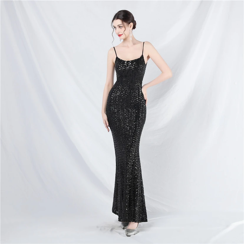 Hochwertiges, schillerndes Pailletten-Abendkleid mit Trägern view 2
