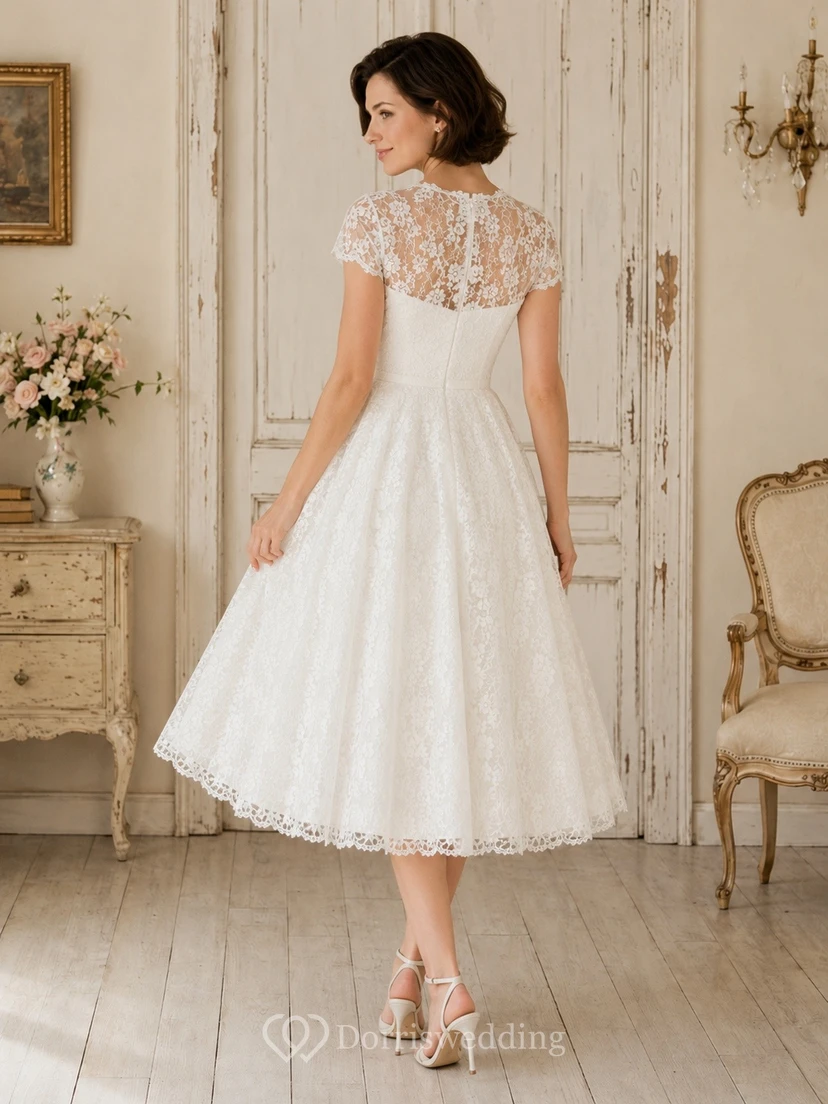 Vintage-Kleid mit kurzen Ärmeln, herzförmigem Ausschnitt, Spitze, Teelänge und A-Linien-Schnitt view 2