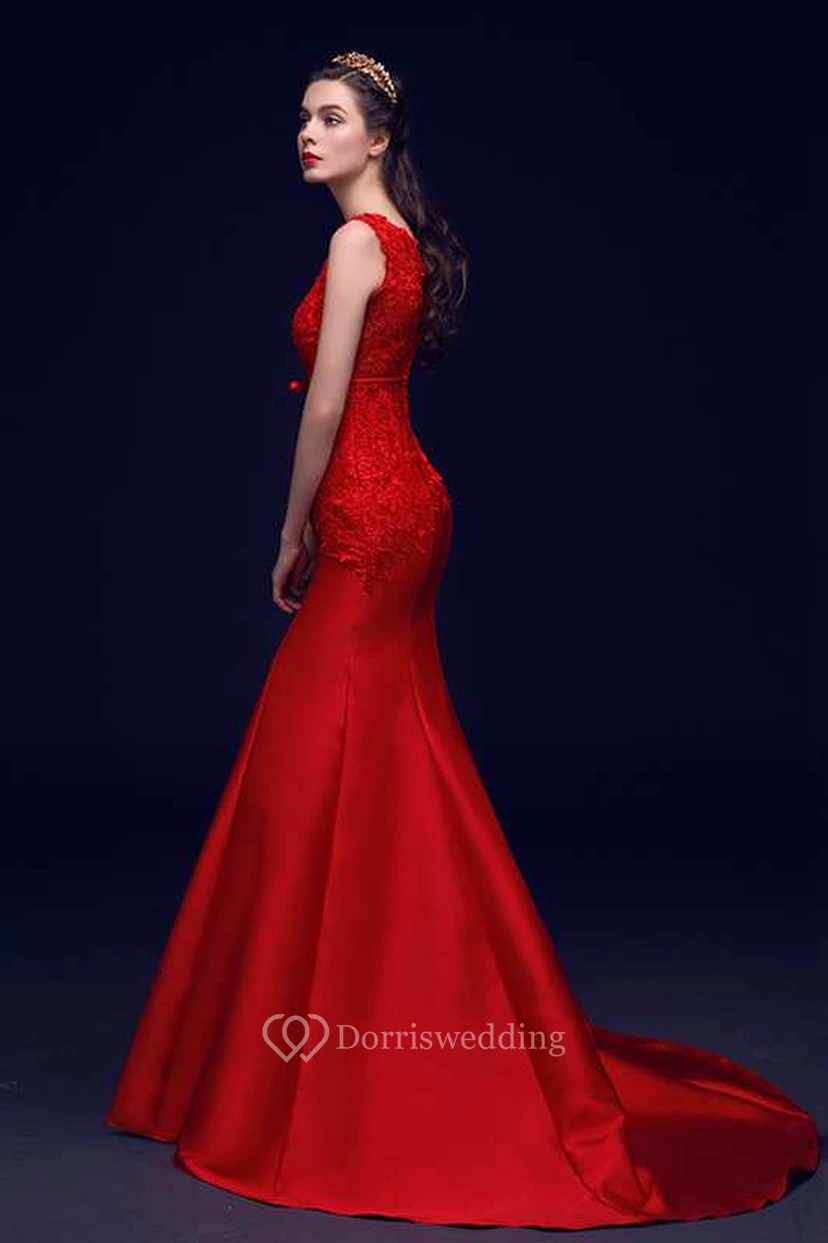 Strapless Scoop Neck Pleated Mermaid Satin Gown With Appliques view 3