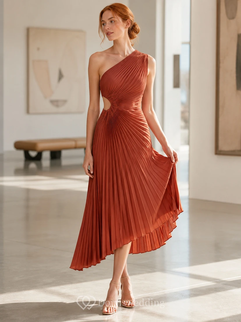 Robe midi asymétrique plissée rouille à une épaule dénudée