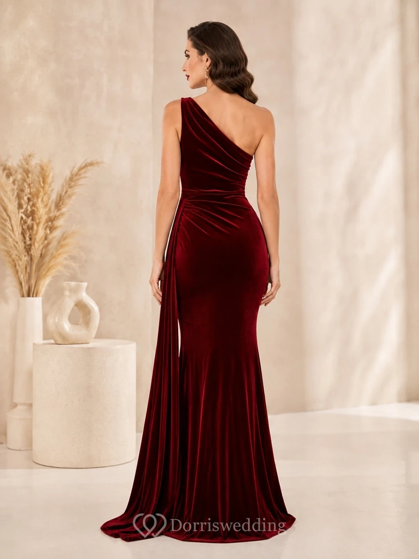 Burgundy One-Shoulder Ruched Velvet Mermaid Split Floor-Length Modern Evening Gown view 2
