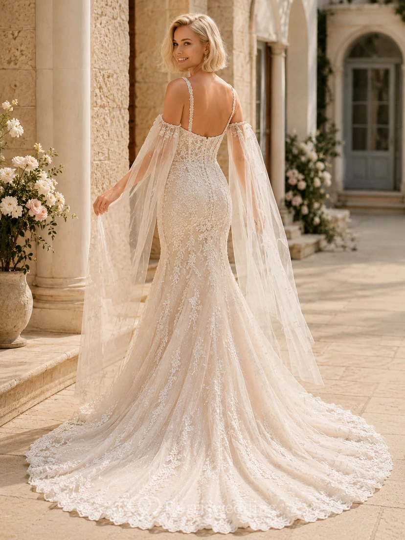 Robe de mariée sirène en dentelle illusion florale à col carré et traîne cathédrale view 2