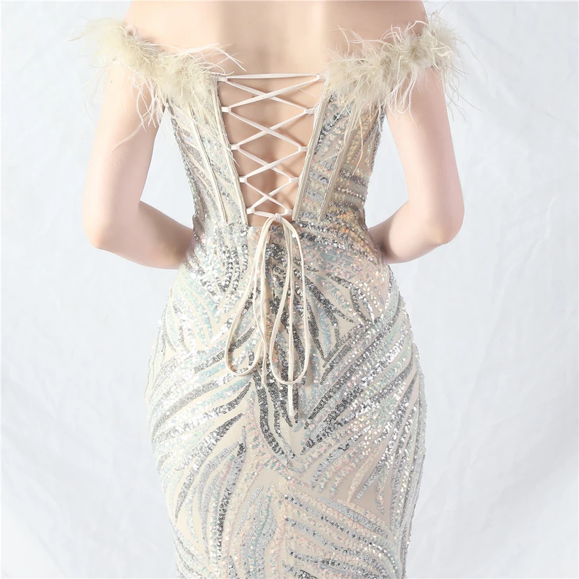 Robe de soirée haut de gamme à sequins, ornée d'un gilet à taille en arêtes de poisson et de plumes d'autruche. view 46